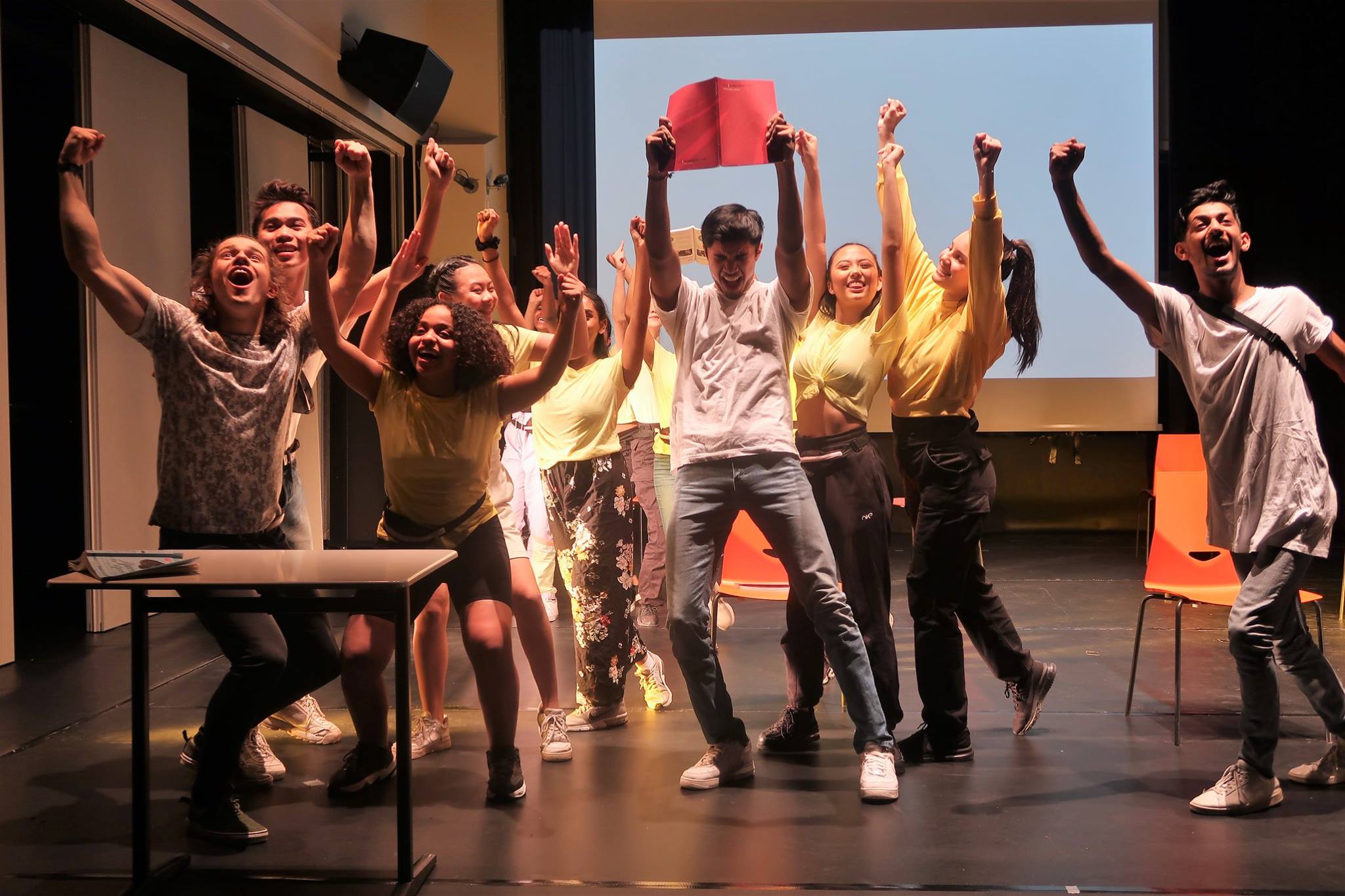 Danserevyen 2019: Hjerne for meg