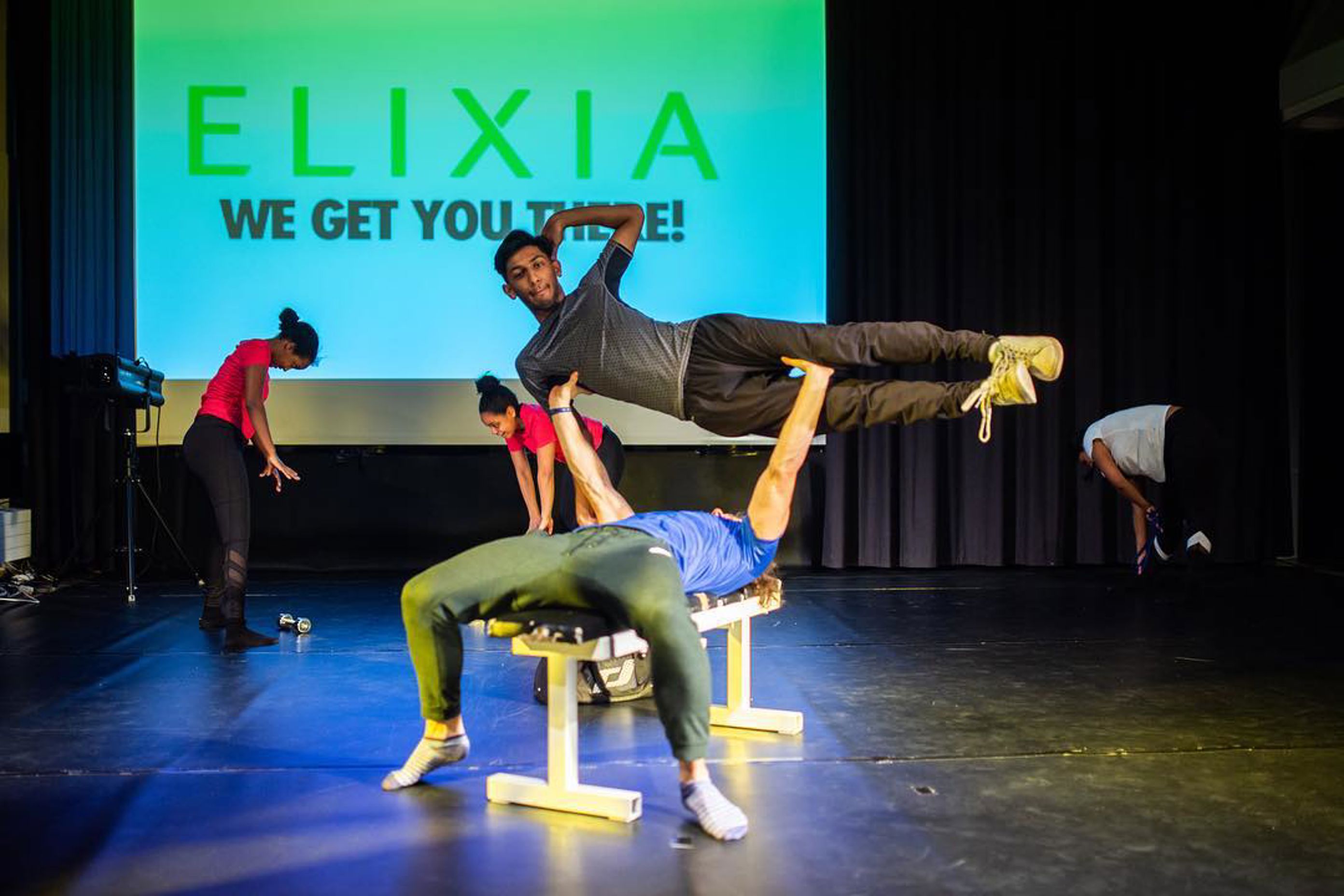 Danserevyen 2019: Hjerne for meg